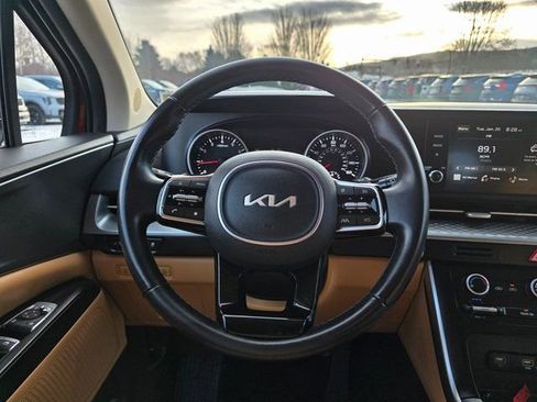 Certified 2024 Kia Carnival LX image 19
