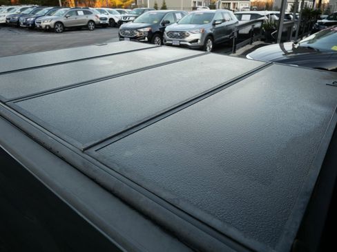 Used 2015 GMC Canyon SLE w/ All-Terrain Package image 29