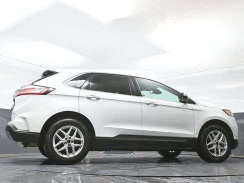 Used 2024 Ford Edge SEL AWD/4WD image 50