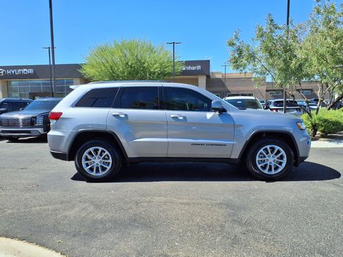 Used 2021 Jeep Grand Cherokee Laredo RWD image 7