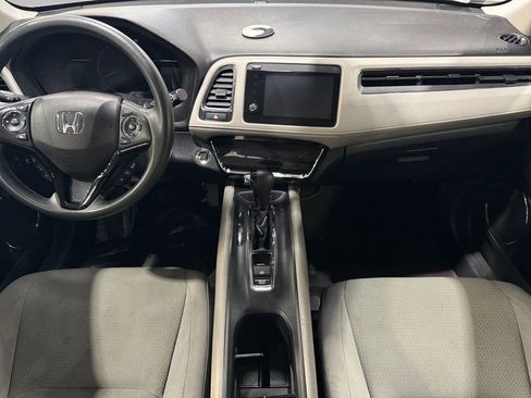Used 2021 Honda HR-V EX image 32