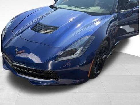 Used 2018 Chevrolet Corvette Stingray Coupe w/ Carbon Flash Badge Package RWD image 1