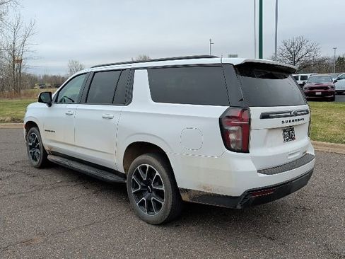 Used 2023 Chevrolet Suburban RST w/ Luxury Package AWD/4WD image 4