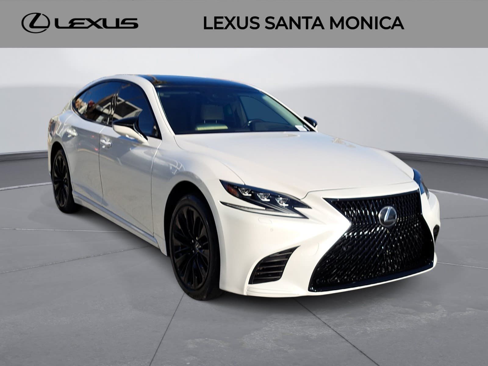 Used 2018 Lexus LS 500 w/ Luxury Package RWD image 3