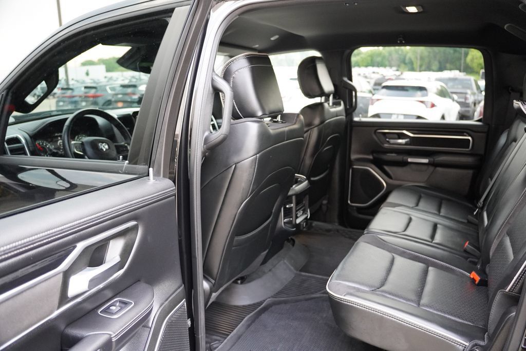 Used 2023 RAM 1500 Laramie AWD/4WD image 16