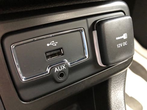 Used 2021 Jeep Renegade Latitude image 27