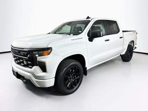 Used 2025 Chevrolet Silverado 1500 Custom AWD/4WD image 3
