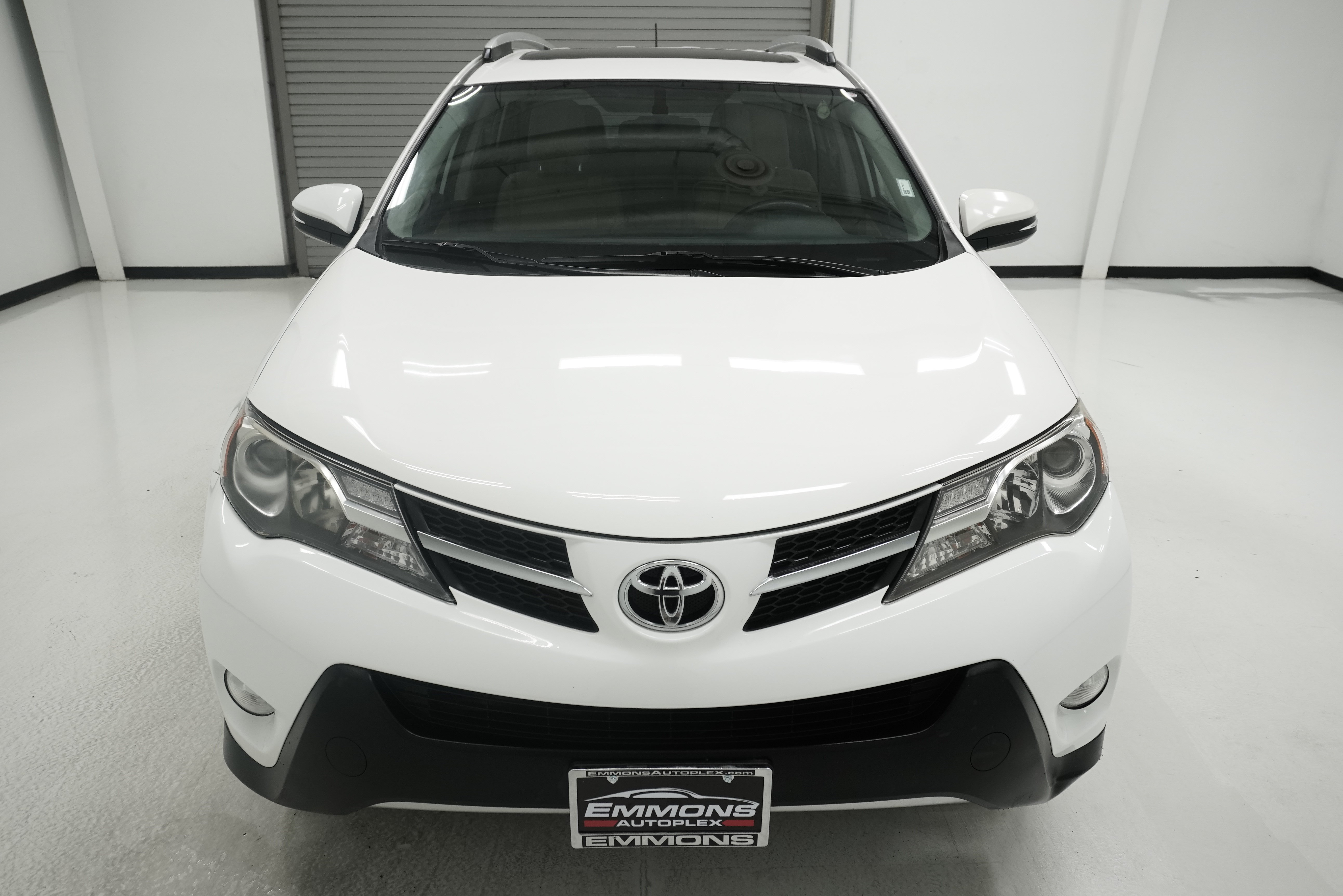 Used 2015 Toyota RAV4 XLE FWD image 2