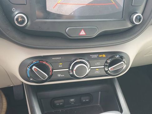 Certified 2023 Kia Soul LX image 24