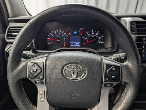 Used 2018 Toyota 4Runner SR5 Premium image 22