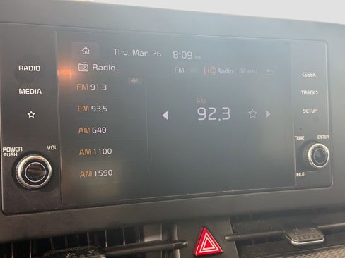 Used 2023 Kia Sportage LX AWD/4WD image 16