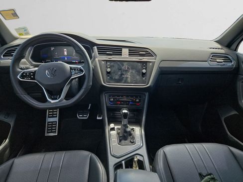 Used 2024 Volkswagen Tiguan SE R-Line w/ MDO Package, Three-Row FWD image 10