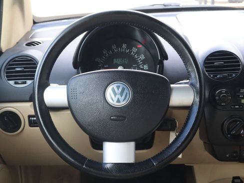 Used 2004 Volkswagen Beetle GLS FWD image 14