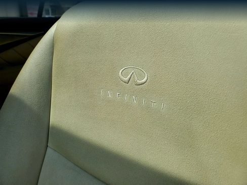 Used 2014 INFINITI Q50 Premium AWD/4WD image 28