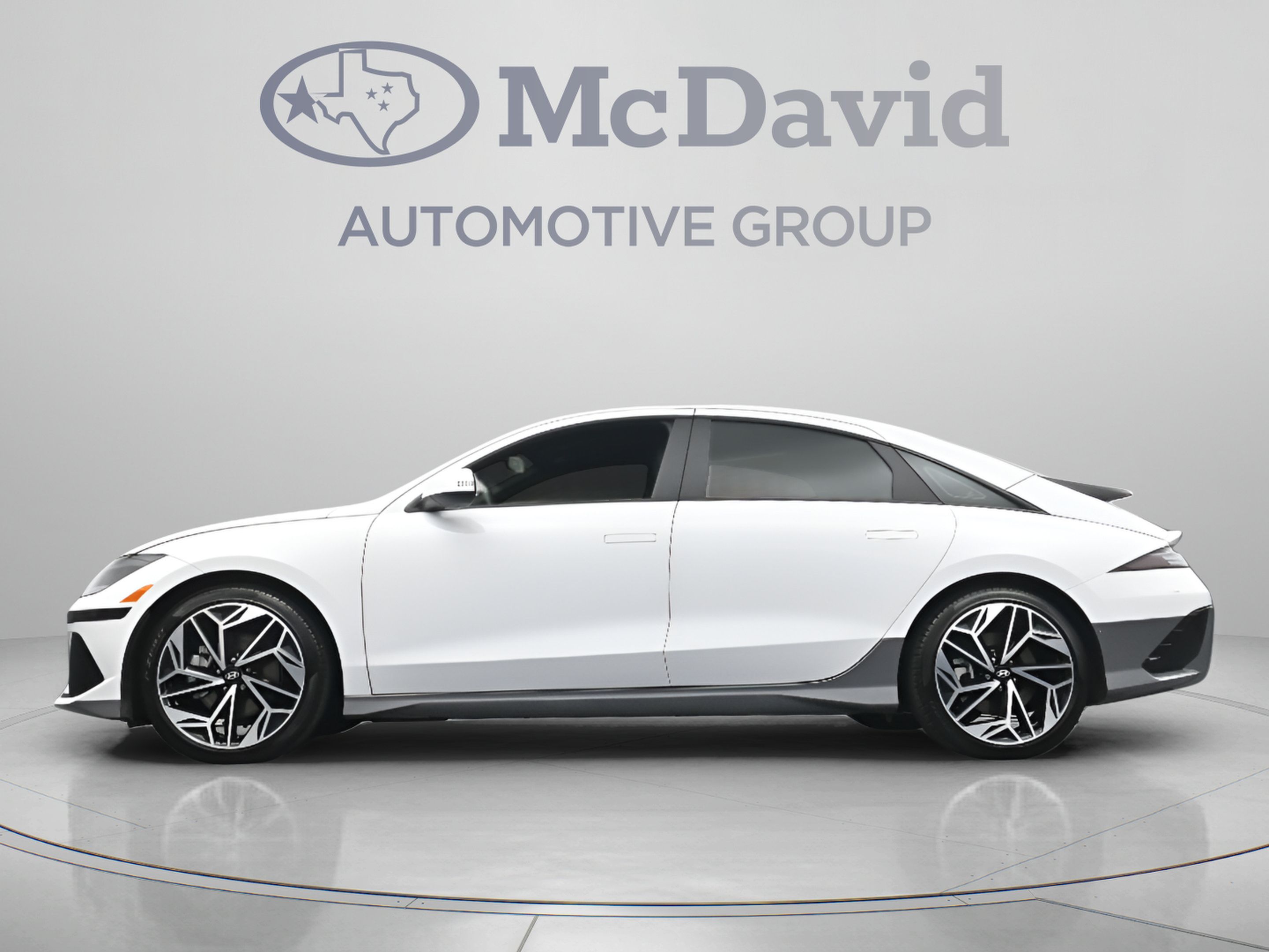Used 2025 Hyundai Ioniq 6 SEL RWD image 27