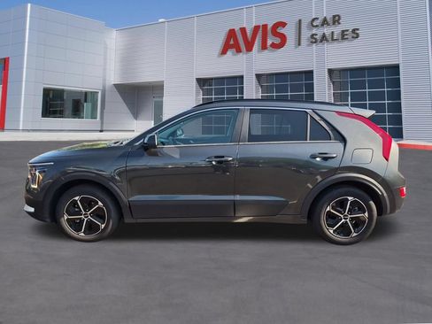 Used 2025 Kia Niro LX FWD image 10