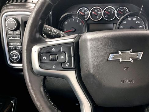Used 2020 Chevrolet Silverado 1500 LT Trail Boss w/ Midnight Edition image 22