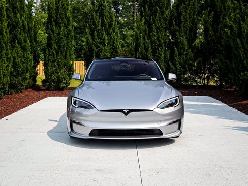 Used 2025 Tesla Model S AWD/4WD image 3