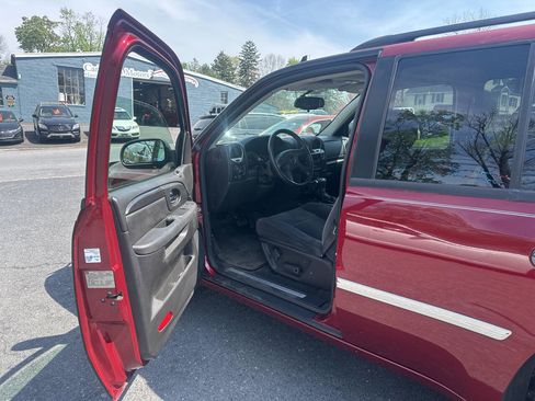 Used 2007 GMC Envoy SLE image 6