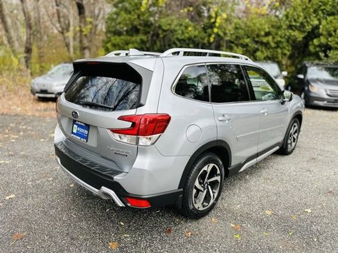 Used 2022 Subaru Forester Touring image 6