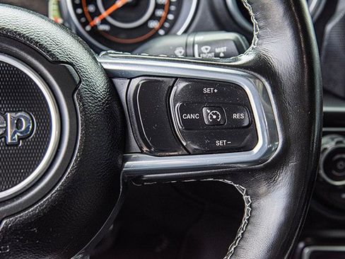 Used 2021 Jeep Gladiator Overland w/ Popular Equipment Package image 10