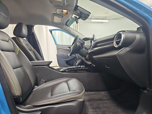 Certified 2025 Chevrolet Trax ACTIV w/ Driver Confidence Package FWD image 13