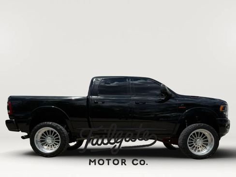 Used 2022 RAM 2500 Limited AWD/4WD image 1