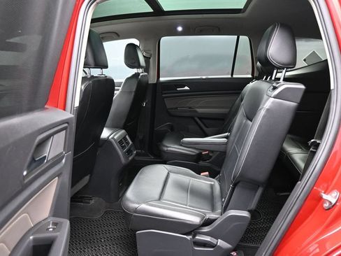 Used 2022 Volkswagen Atlas SEL R-Line AWD/4WD image 28