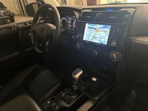 Certified 2021 Toyota 4Runner TRD Off-Road Premium w/ Moonroof Package image 29