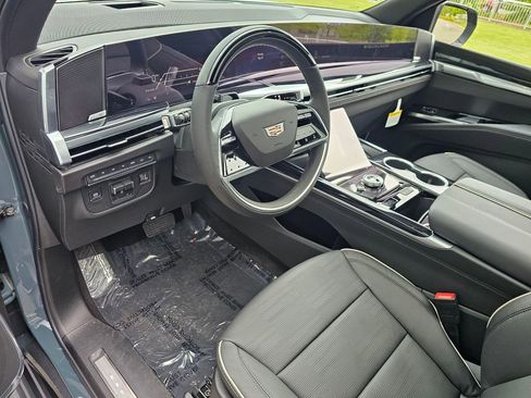 New 2026 Cadillac Escalade Sport w/ Touring Package AWD/4WD image 22