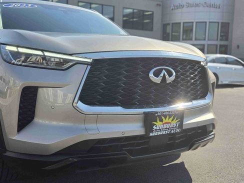 Used 2023 INFINITI QX60 Luxe w/ Vision Package AWD/4WD image 11