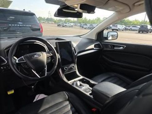 Used 2024 Ford Edge SEL w/ Convenience Package AWD/4WD image 5