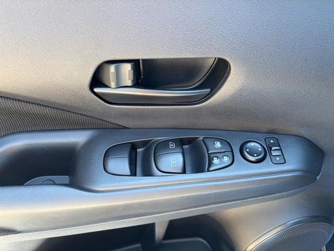 Used 2023 Nissan Kicks S FWD image 19