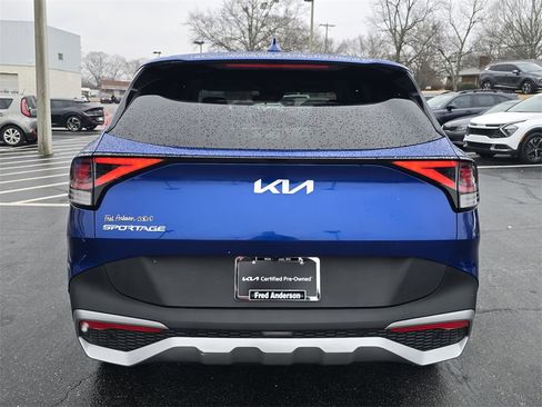 Used 2023 Kia Sportage EX image 4
