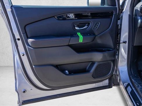 New 2025 Honda Pilot TrailSport image 12