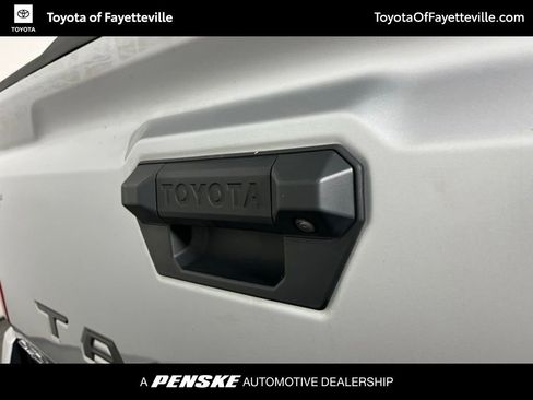 Certified 2025 Toyota Tacoma SR5 AWD/4WD image 10
