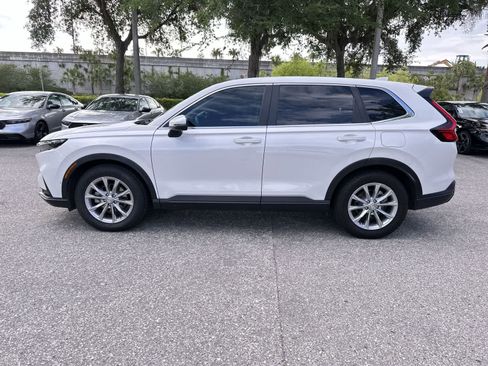 Used 2024 Honda CR-V EX image 11