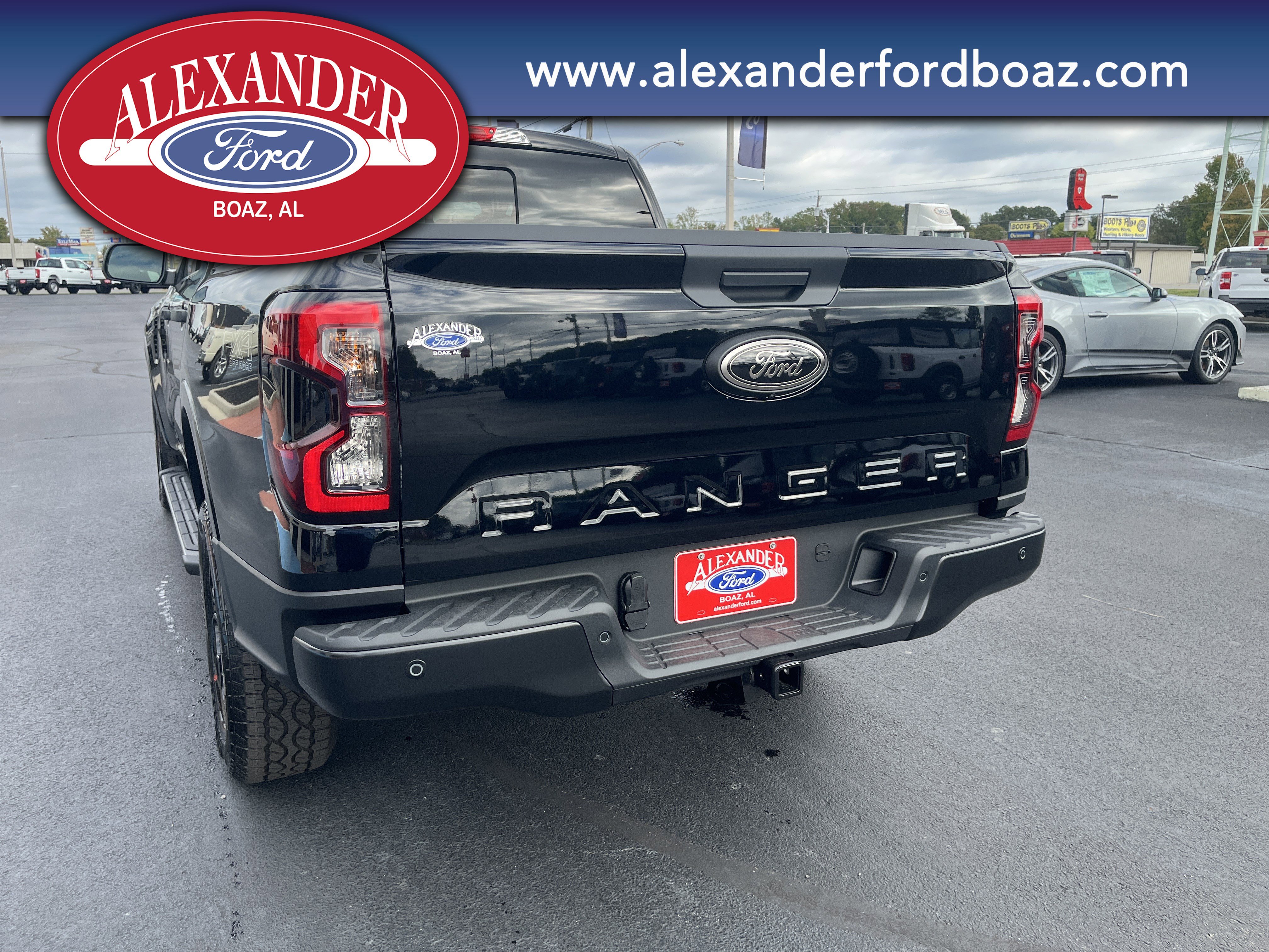 New 2025 Ford Ranger XLT w/ FX4 Off-Road Package AWD/4WD image 6