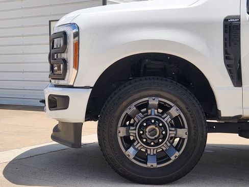 Used 2023 Ford F250 Lariat w/ Sport Appearance Package AWD/4WD image 8
