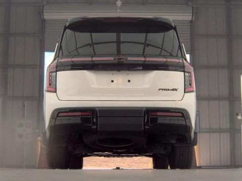 Used 2025 Nissan Armada PRO-4X w/ Pro-4X Premium Package AWD/4WD image 7