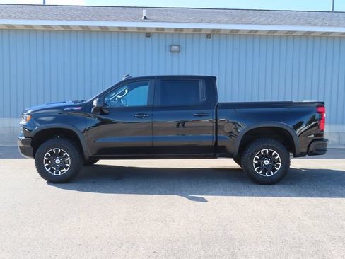 Used 2023 Chevrolet Silverado 1500 ZR2 AWD/4WD image 7