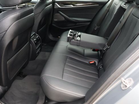 Used 2023 BMW 530i w/ Premium Package RWD image 21