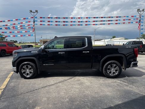 Used 2025 GMC Sierra 1500 SLT AWD/4WD image 8