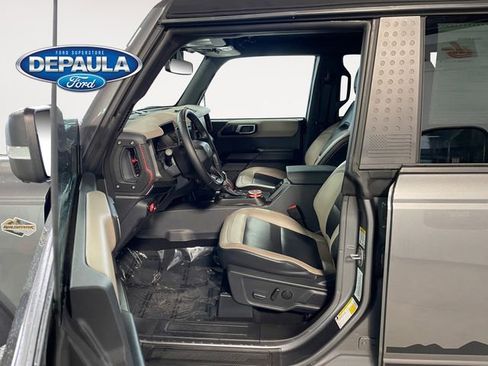 Used 2024 Ford Bronco Wildtrak image 11