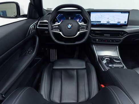 Used 2025 BMW 430i Convertible image 3