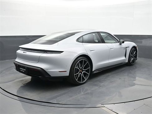 New 2026 Porsche Taycan image 24