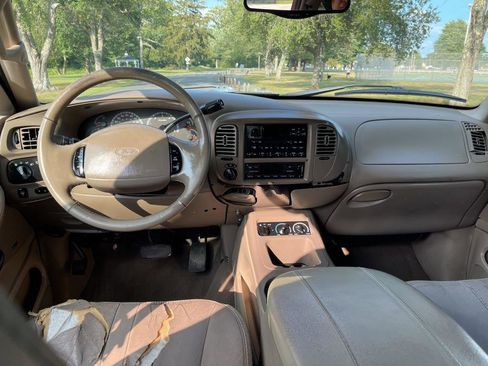 Used 2001 Ford Expedition Eddie Bauer image 23