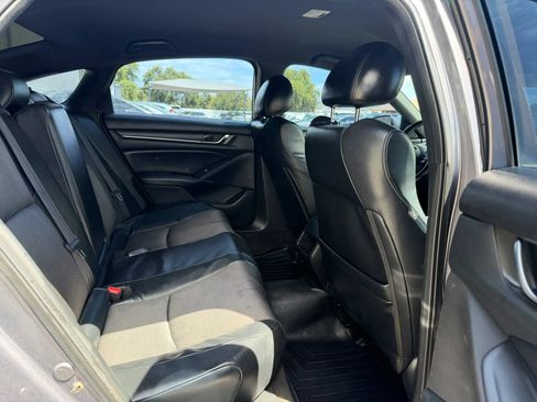 Used 2018 Honda Accord Sport image 27