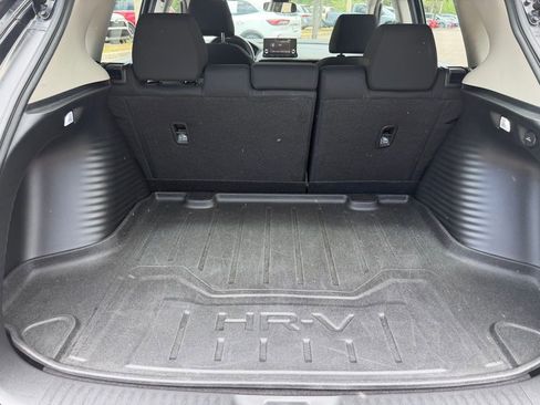 Used 2024 Honda HR-V LX image 7