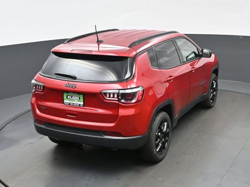 New 2026 Jeep Compass Latitude AWD/4WD image 25